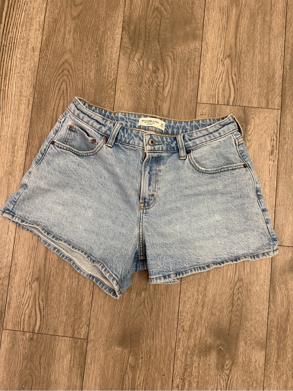 Abercrombie Fitch A-Line Mid Rise Curve Love Women’s 29 Shorts